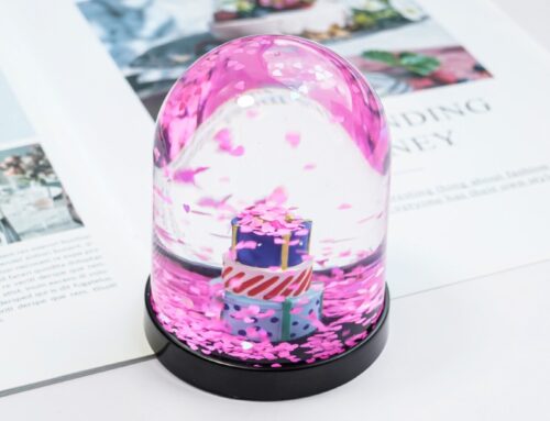 Why Are Custom Snow Globe Souvenirs Perfect for Memorable Gifts?